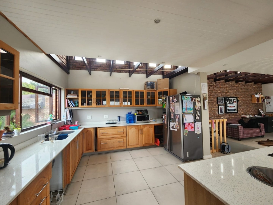 3 Bedroom Property for Sale in Loerie Park Western Cape